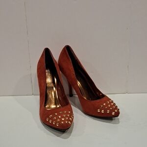 BRECKELLE Ladies High Heel Stiletto Shoes. Rust Sz 8 Studded